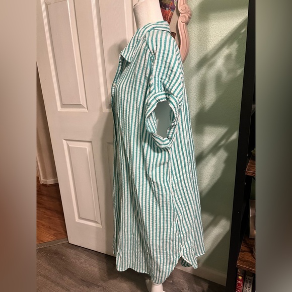 Striped Green and White Cotton Fabric Beach Cover Up - Picture 2 of 5